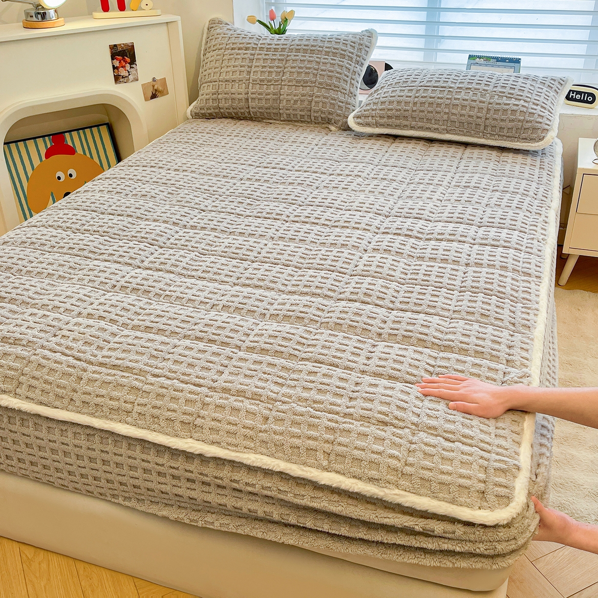 91家纺网 家纺一手货源 找家纺 （总）予梦家纺 2025新款塔芙绒加厚夹棉床笠床垫保护套