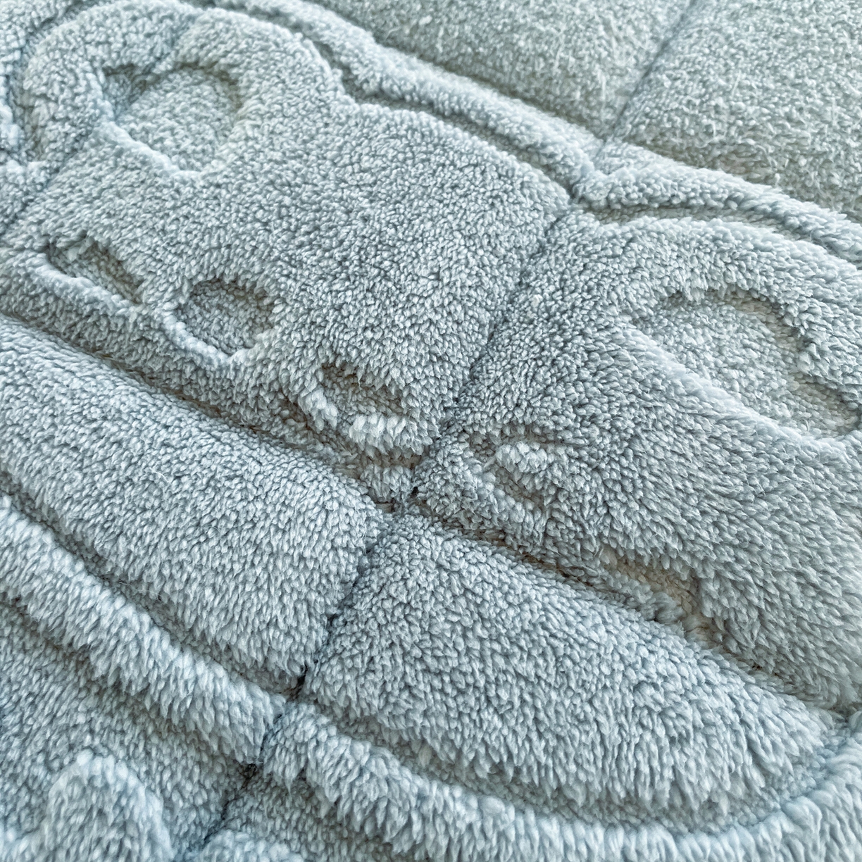 91家纺网 家纺一手货源 找家纺 予梦家纺 2025新款塔芙绒加厚夹棉床笠床垫保护套 萌萌熊 苍蓝