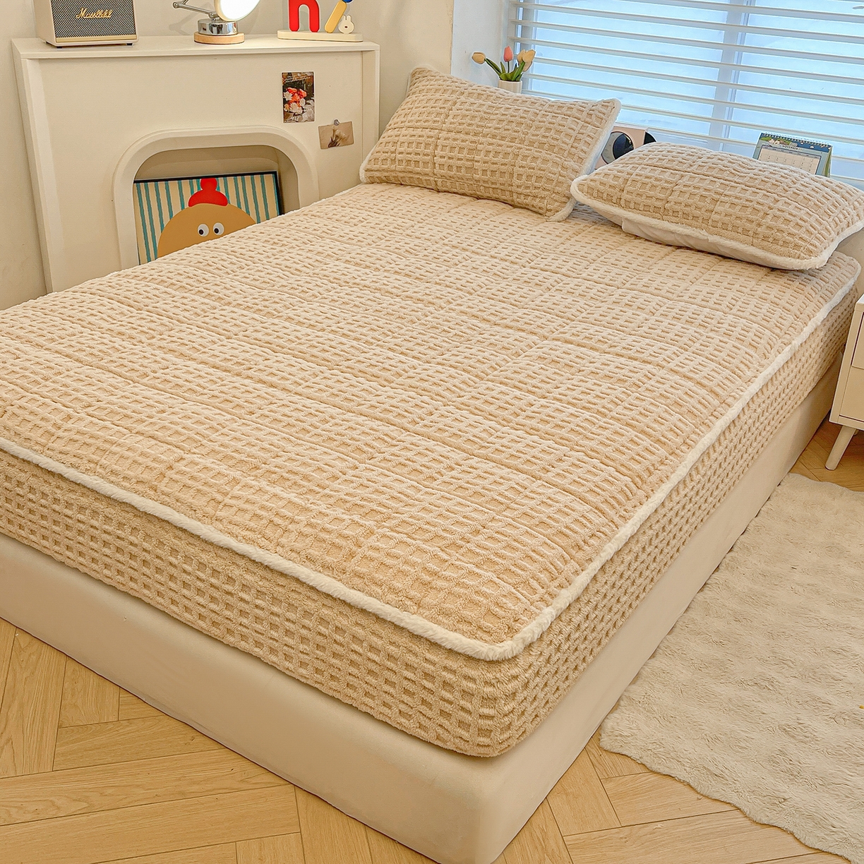 91家纺网 家纺一手货源 找家纺 予梦家纺 2025新款塔芙绒加厚夹棉床笠床垫保护套 星梦格 卡其