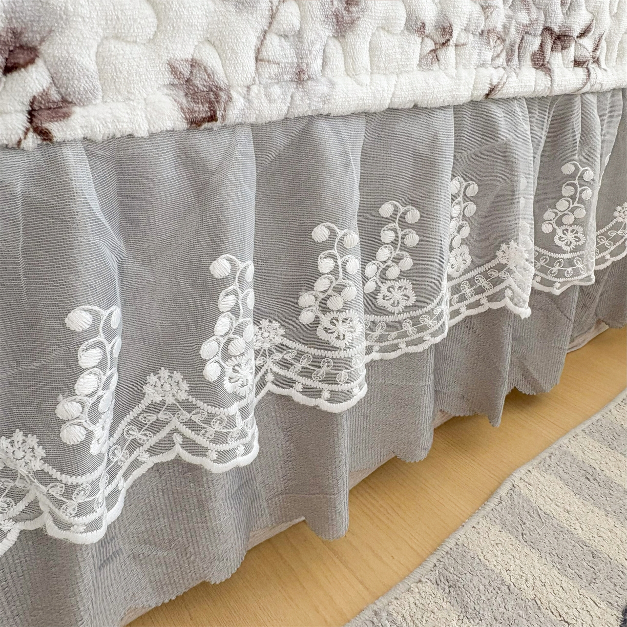 91家纺网 家纺一手货源 找家纺 艺慕家纺 2025新款时尚印花牛奶绒床盖四件套 蝴蝶相恋