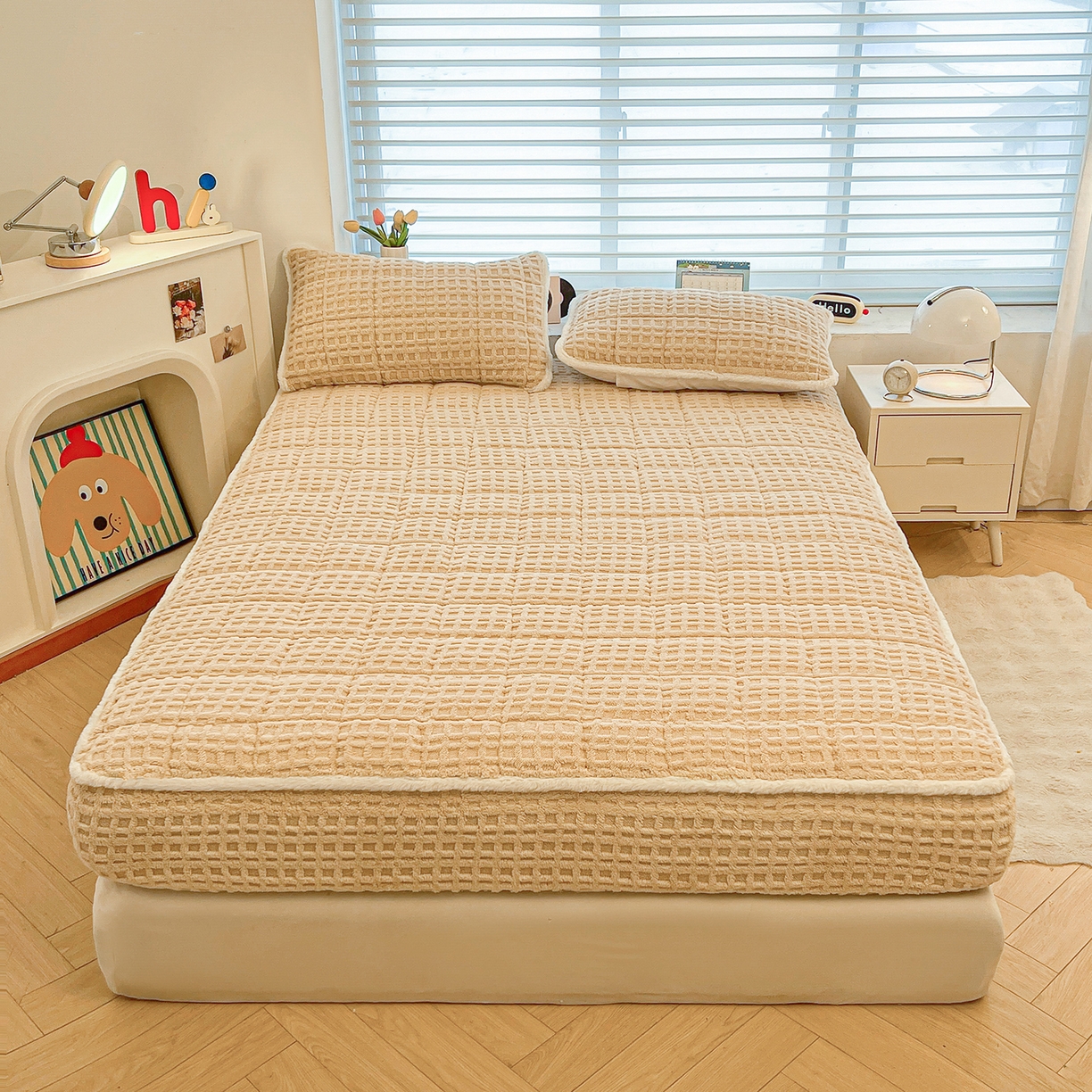 91家纺网 家纺一手货源 找家纺 予梦家纺 2025新款塔芙绒加厚夹棉床笠床垫保护套 星梦格 卡其