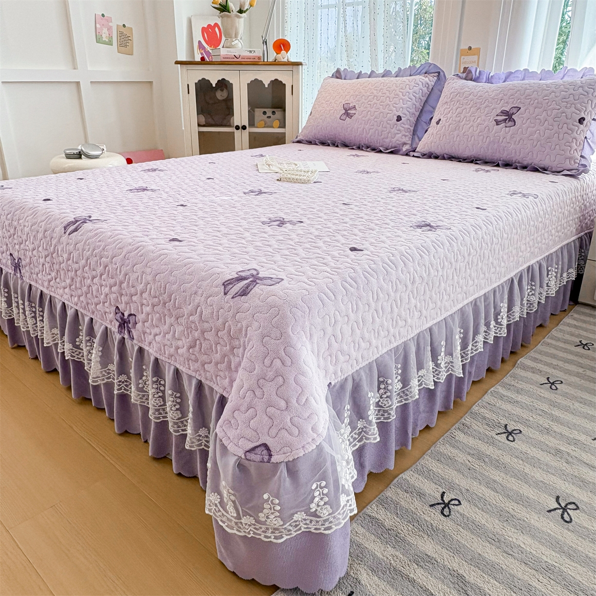 91家纺网 家纺一手货源 找家纺 艺慕家纺 2025新款时尚印花牛奶绒床盖四件套 罗曼爱人