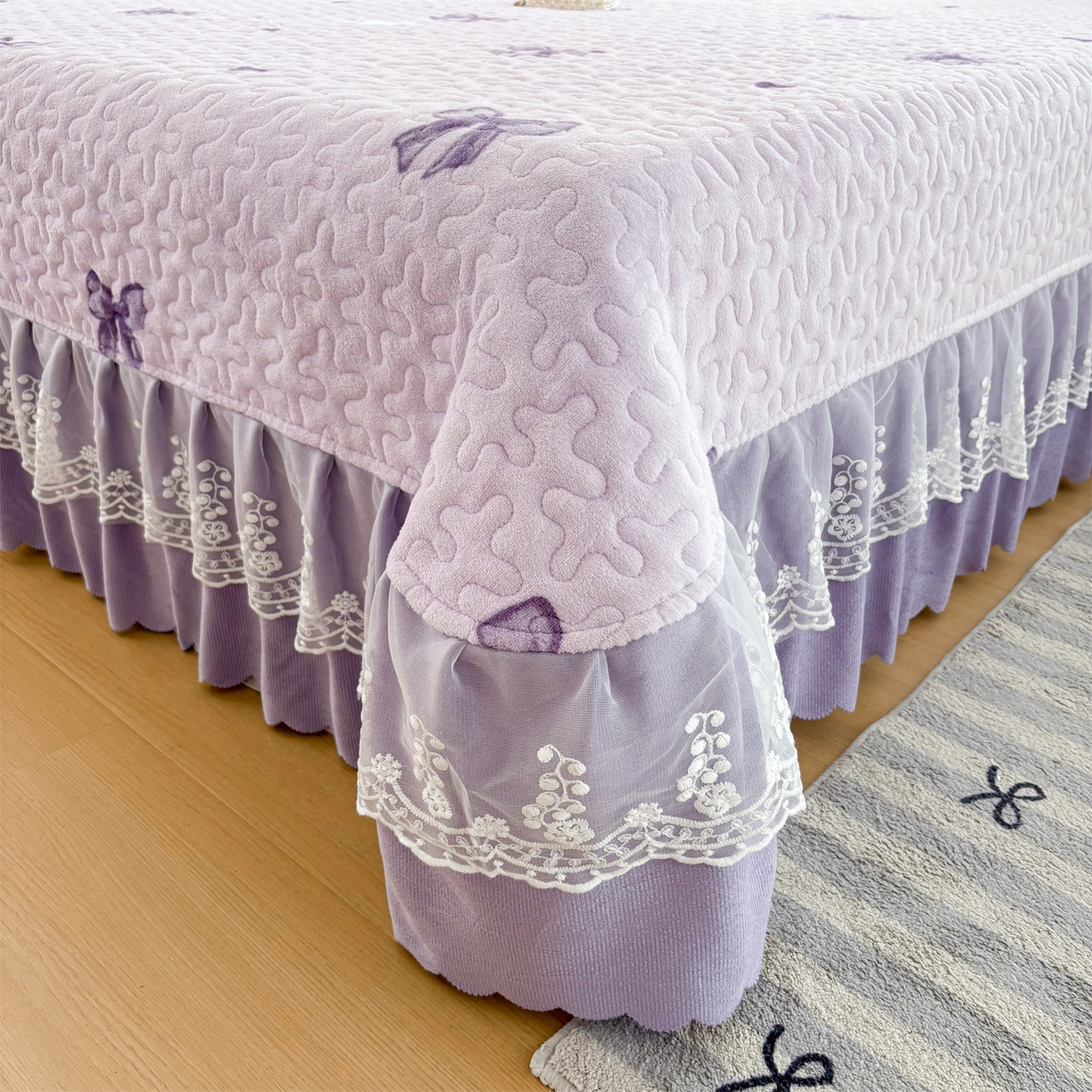 91家纺网 家纺一手货源 找家纺 艺慕家纺 2025新款时尚印花牛奶绒床盖四件套 罗曼爱人