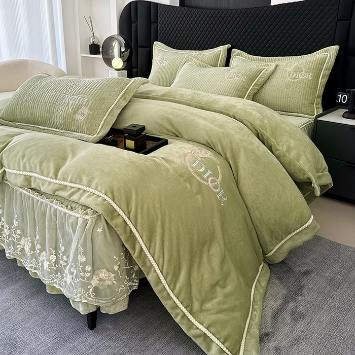 91家纺网 家纺一手货源 找家纺 （总）美芝莱床垫 2025秋冬新款亲肤舒适牛奶绒床盖款四件套