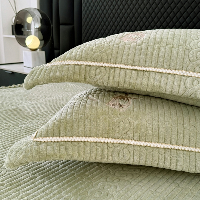 91家纺网 家纺一手货源 找家纺 （总）美芝莱床垫 2025秋冬新款亲肤舒适牛奶绒床盖款四件套