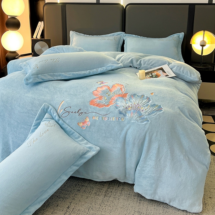 91家纺网 家纺一手货源 找家纺 （总）美芝莱床垫 2025新款亲肤舒适牛奶绒刺绣绣花四件套-时光花园