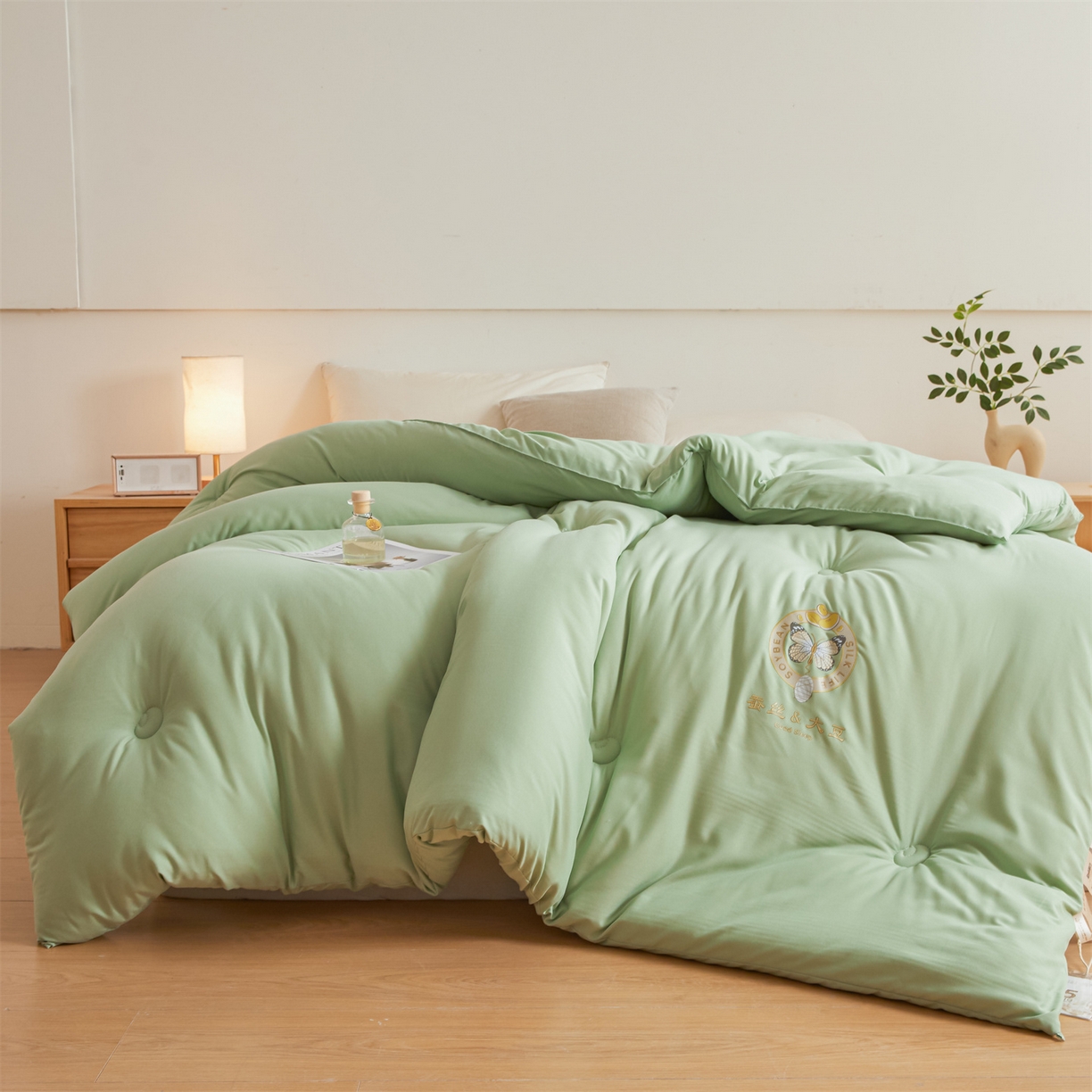 91家纺网 家纺一手货源 找家纺 上学郎家居 2025新款水洗棉大豆被子被芯-蝶舞 蝶舞大豆-青果绿