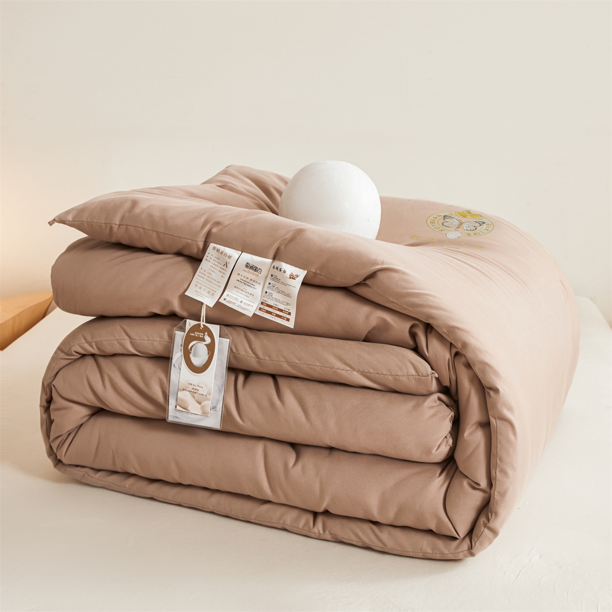 91家纺网 家纺一手货源 找家纺 上学郎家居 2025新款水洗棉大豆被子被芯-蝶舞 蝶舞大豆-焦糖咖