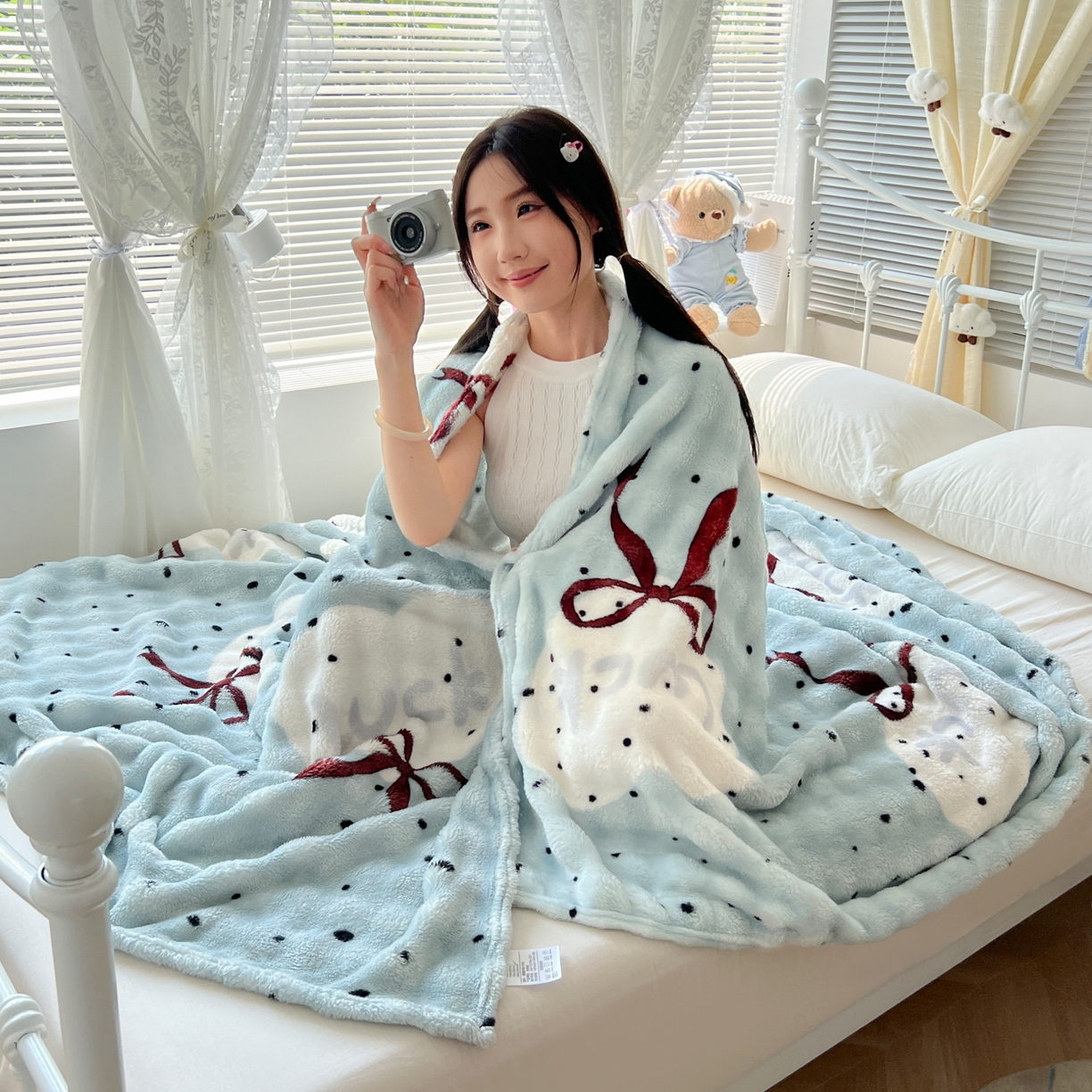 91家纺网 家纺一手货源 找家纺 韩巢家纺 2025新款高克重泡泡绒毛毯多功能牛奶绒毯子支持跨境电商 蓝底爱心结