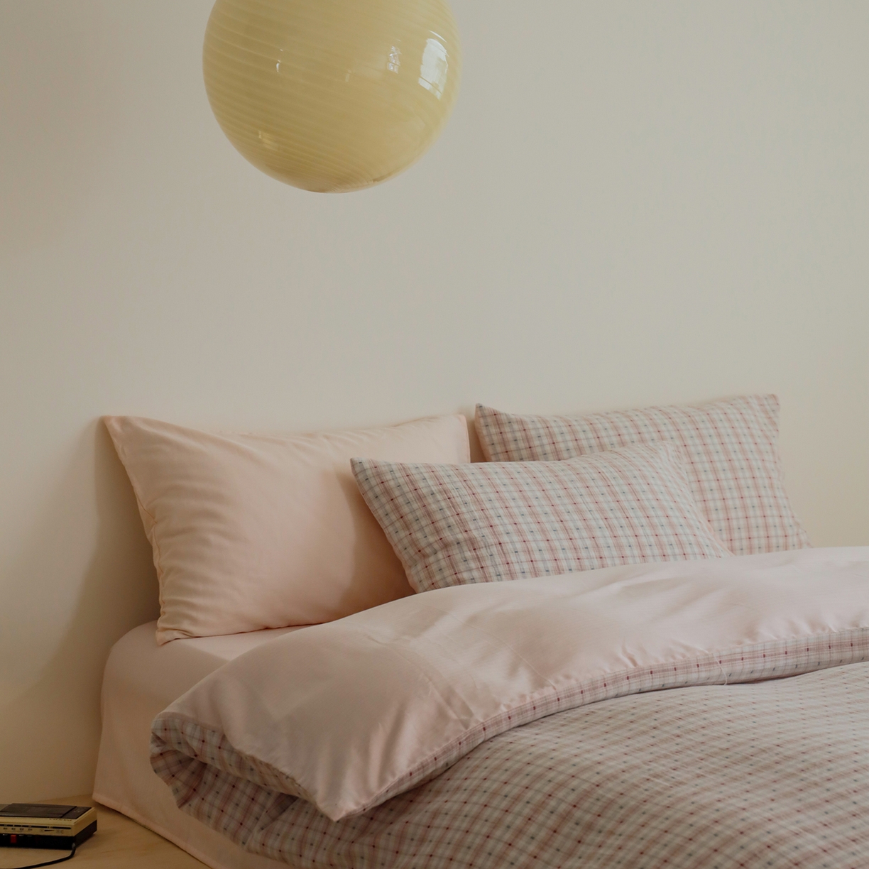 91家纺网 家纺一手货源 找家纺 小春日和 2025新款全棉双层纱A类母婴四件套纯棉提花纱布床上用品四件套纯色床单亲肤被套民宿套件1.8床笠 叙言-粉