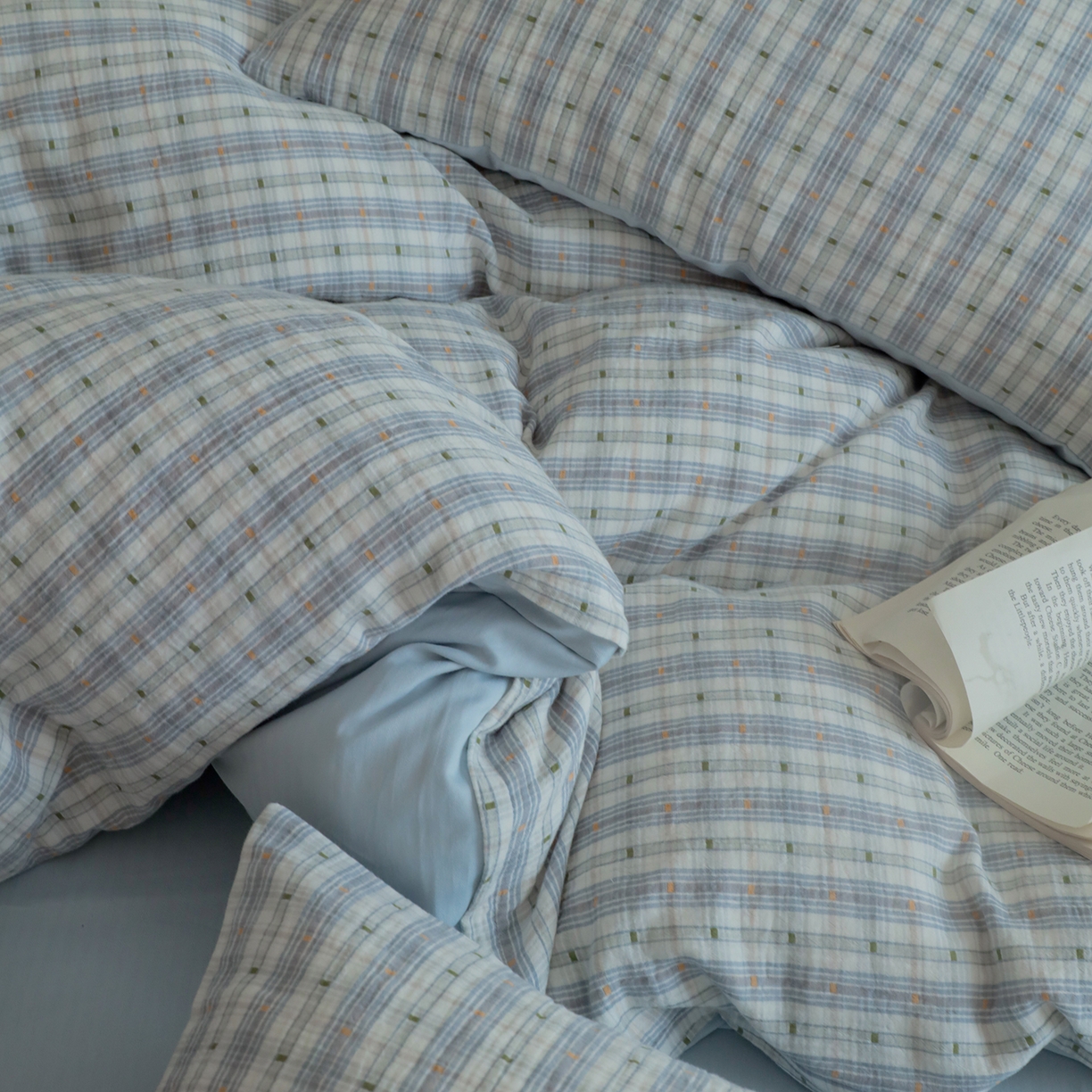 91家纺网 家纺一手货源 找家纺 小春日和 2025新款全棉双层纱A类母婴四件套纯棉提花纱布床上用品四件套纯色床单亲肤被套民宿套件1.8床笠 叙言-蓝