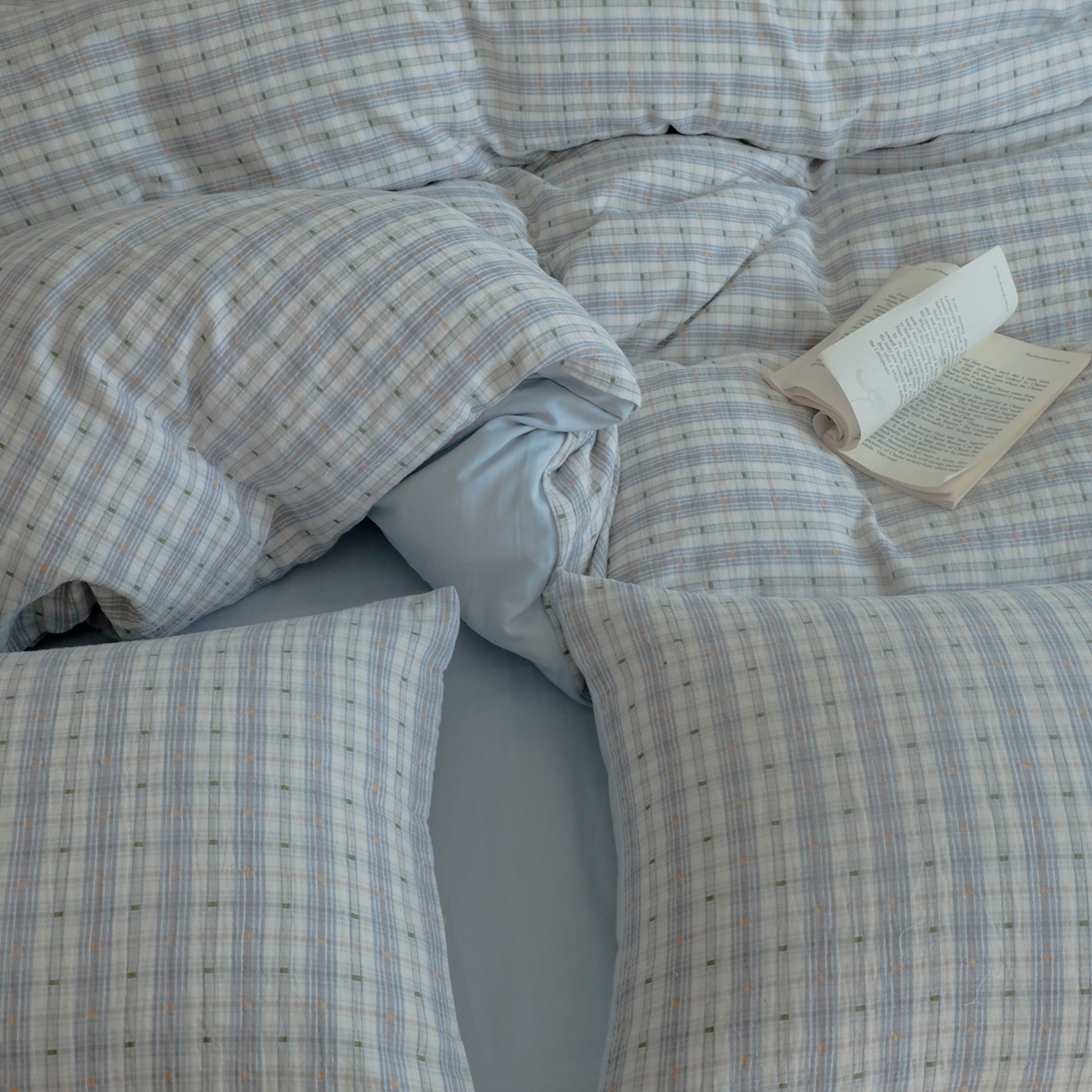 91家纺网 家纺一手货源 找家纺 小春日和 2025新款全棉双层纱A类母婴四件套纯棉提花纱布床上用品四件套纯色床单亲肤被套民宿套件1.8床笠 叙言-蓝