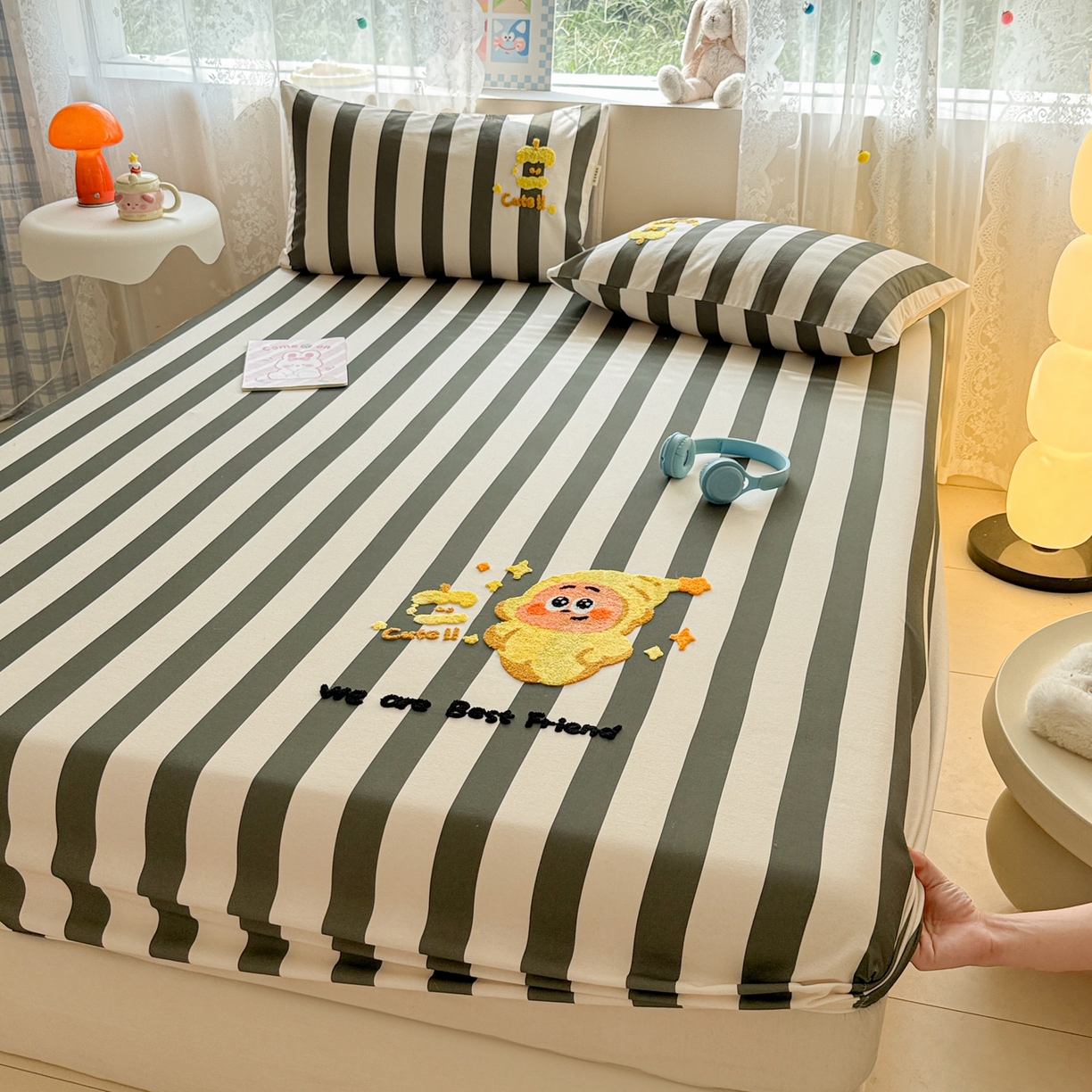 91家纺网 家纺一手货源 找家纺 沐辰 2025新款A类全棉磨毛绣花单品床单床笠 星星人条纹-床笠