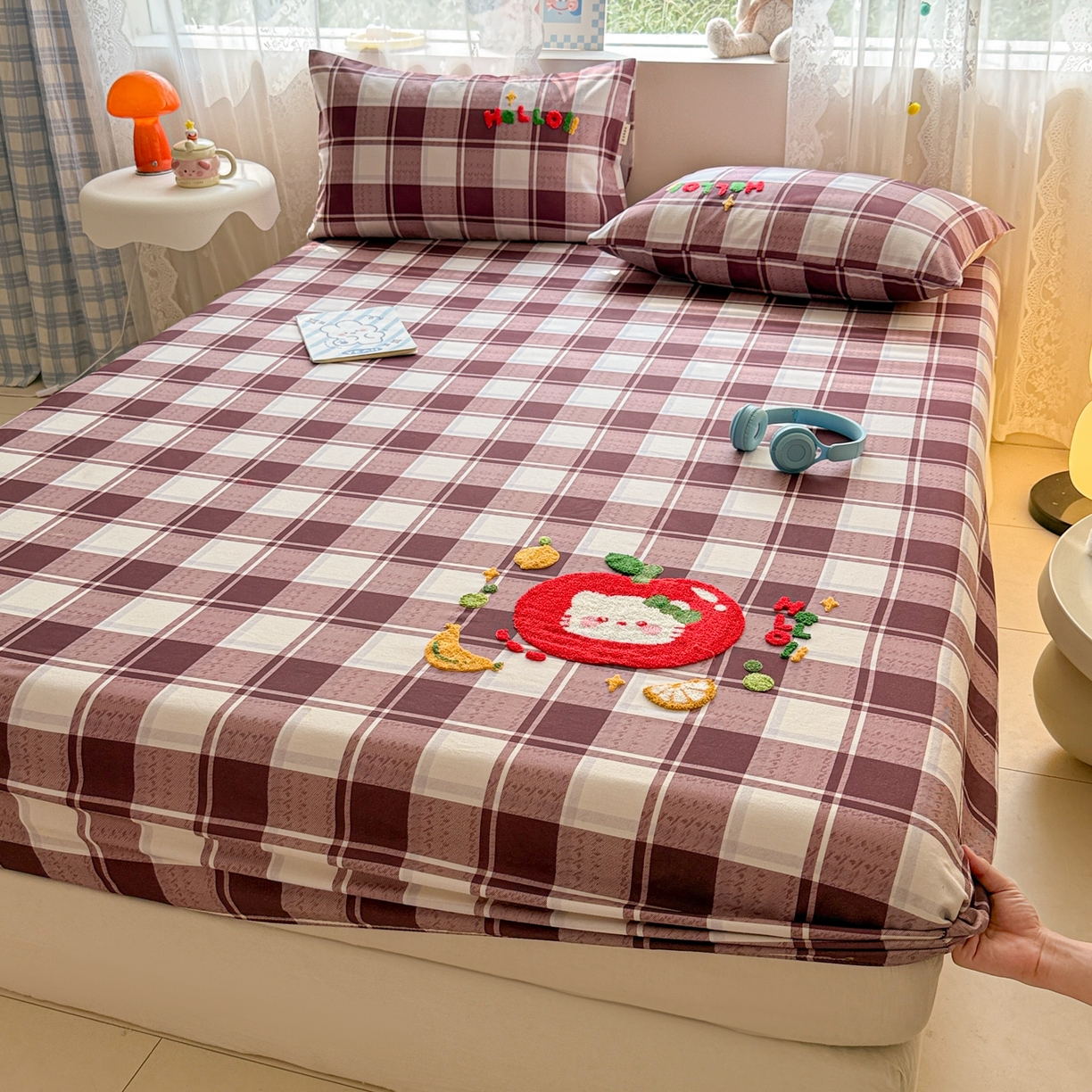 91家纺网 家纺一手货源 找家纺 沐辰 2025新款A类全棉磨毛绣花单品床单床笠 水果猫咪-床笠