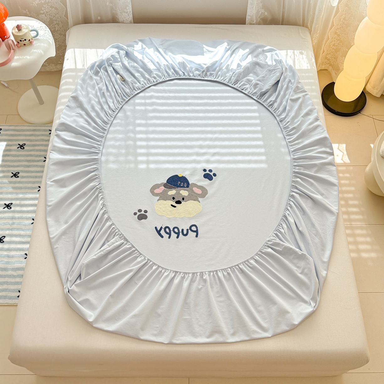 91家纺网 家纺一手货源 找家纺 沐辰 2025新款A类全棉磨毛绣花单品床单床笠 邮差狗狗-床笠