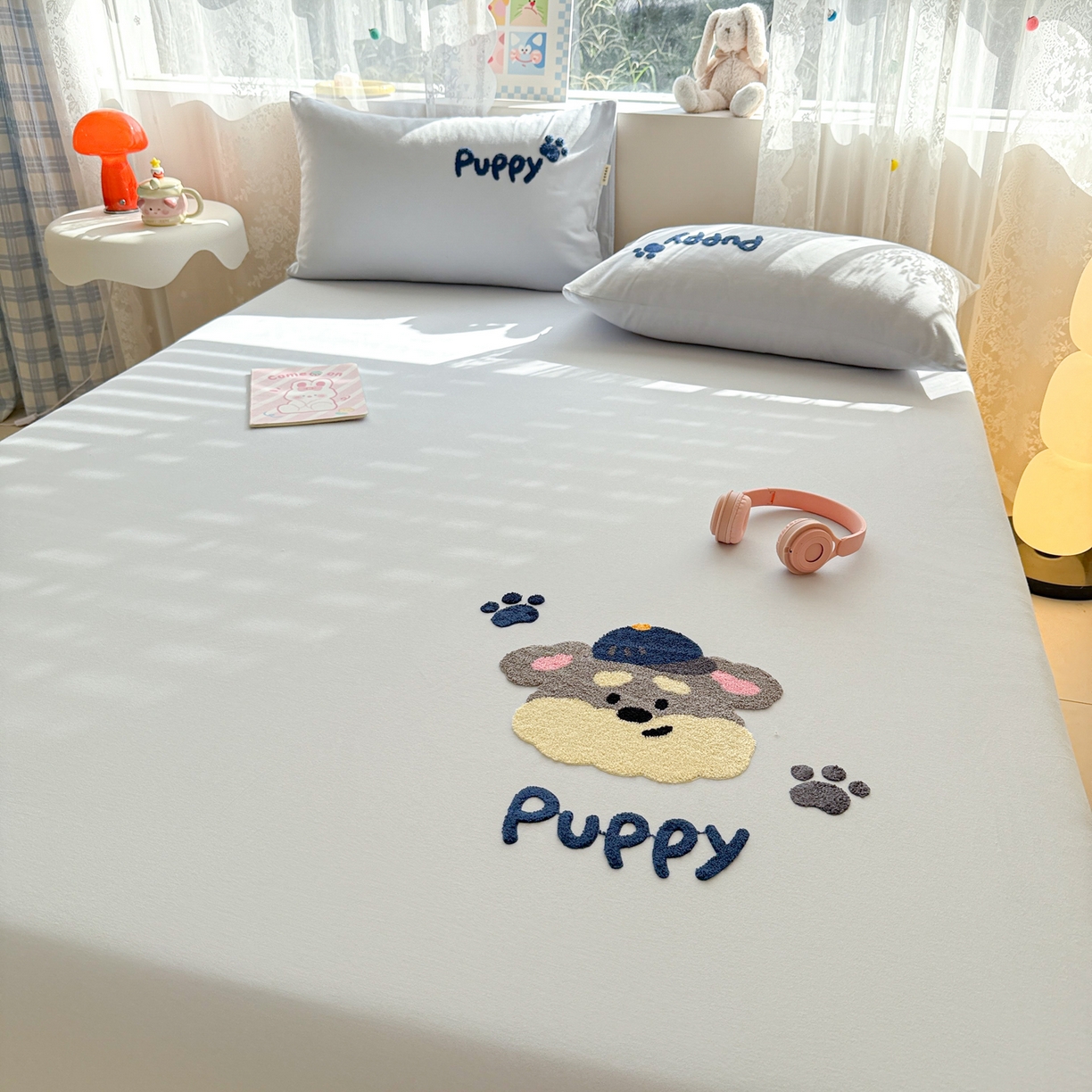 91家纺网 家纺一手货源 找家纺 沐辰 2025新款A类全棉磨毛绣花单品床单床笠 邮差狗狗-床笠