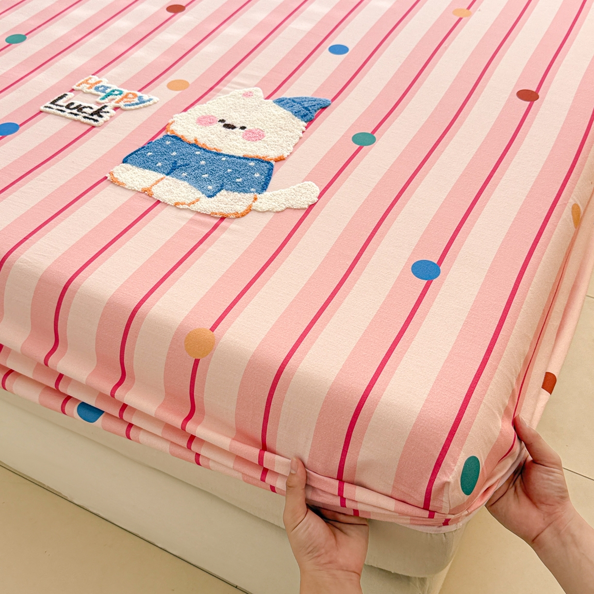 91家纺网 家纺一手货源 找家纺 沐辰 2025新款A类全棉磨毛绣花单品床单床笠 点点西高地-床笠