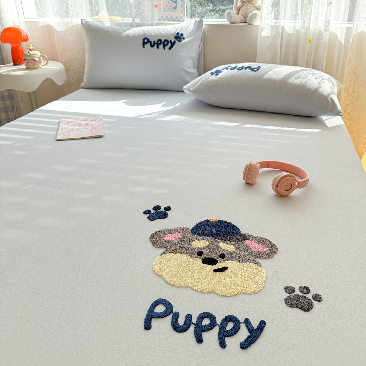 91家纺网 家纺一手货源 找家纺 沐辰 2025新款A类全棉磨毛绣花单品床单床笠 邮差狗狗-床笠