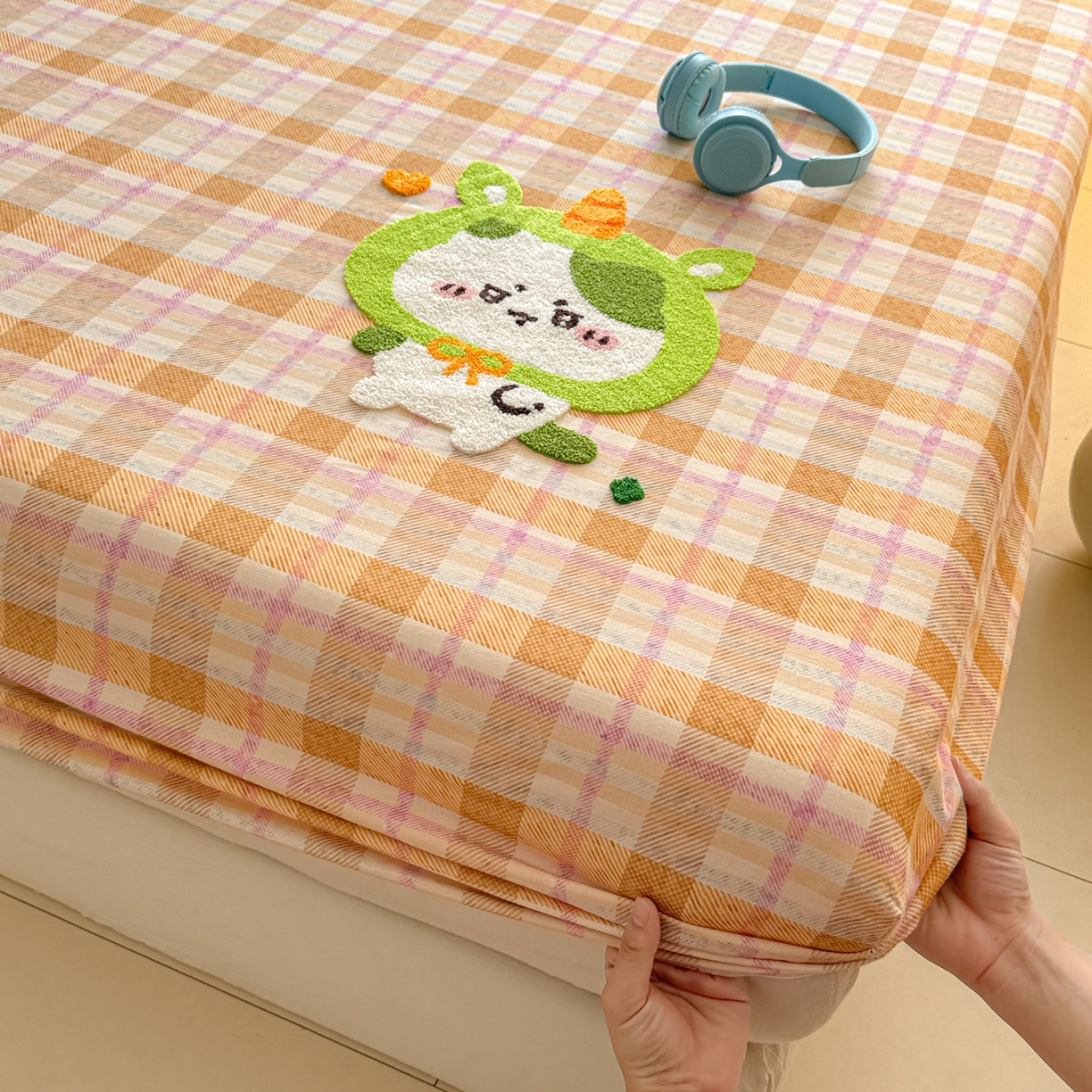 91家纺网 家纺一手货源 找家纺 沐辰 2025新款A类全棉磨毛绣花单品床单床笠 超酷吉伊卡哇-床笠