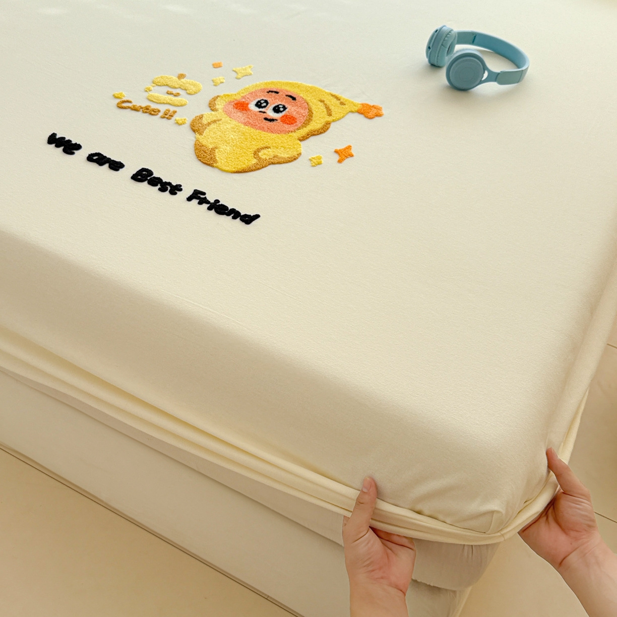 91家纺网 家纺一手货源 找家纺 沐辰 2025新款A类全棉磨毛绣花单品床单床笠 星星人米白-床笠