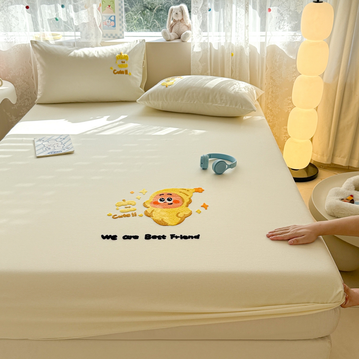 91家纺网 家纺一手货源 找家纺 沐辰 2025新款A类全棉磨毛绣花单品床单床笠 星星人米白-床笠