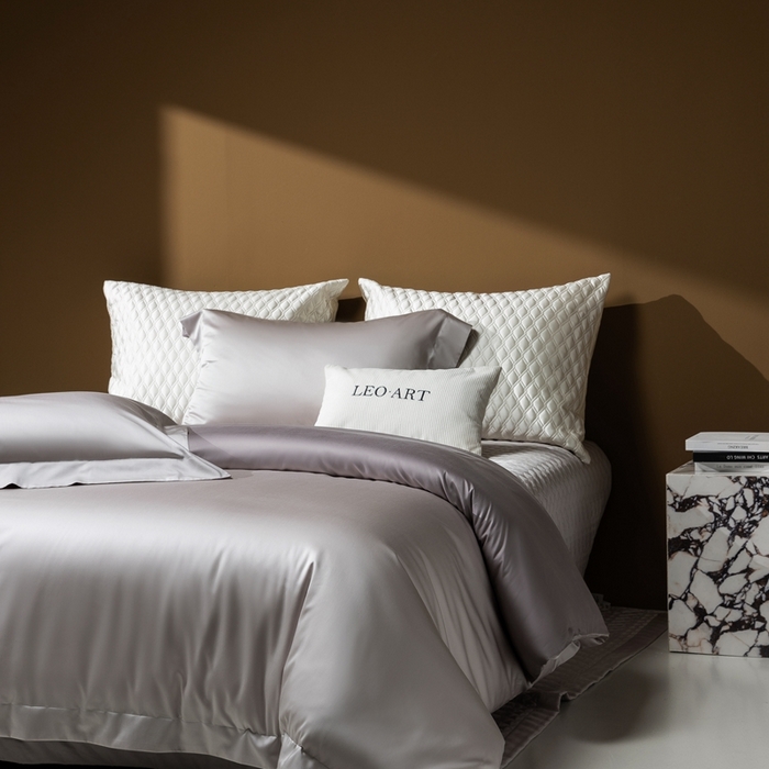 91家纺网 家纺一手货源 找家纺 涞澳家纺 2025新款80天丝棉磨毛床盖压线款四件套-星河入梦 星河入梦-米灰