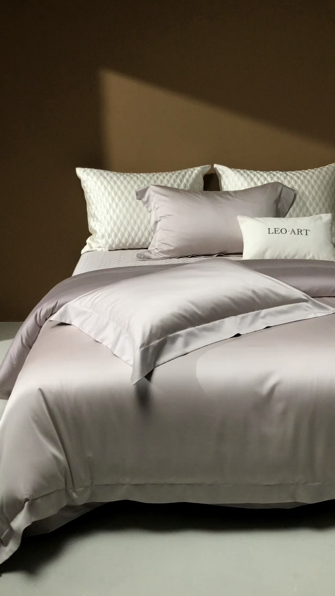 91家纺网 家纺一手货源 找家纺 涞澳家纺 2025新款80天丝棉磨毛床盖压线款四件套-星河入梦 星河入梦-米灰