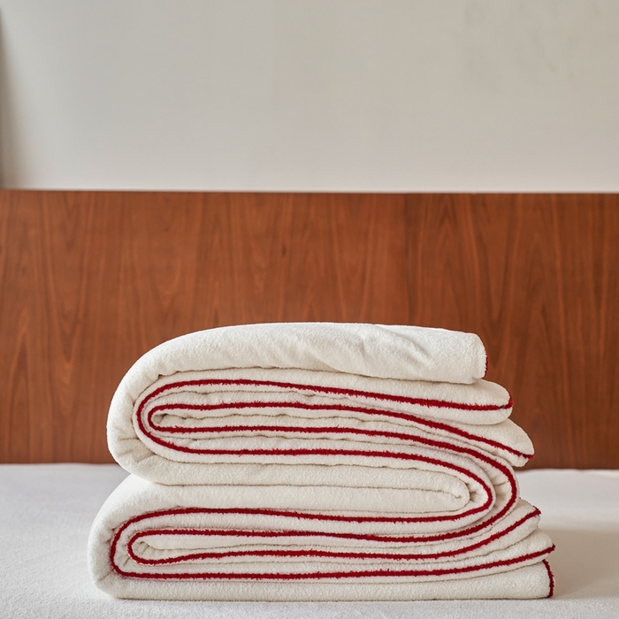 91家纺网 家纺一手货源 找家纺 （总）涞澳家纺 2025新款亲肤舒适毛巾绒懒人被被子被芯