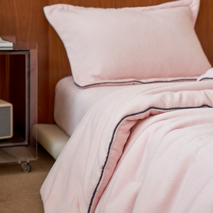 91家纺网 家纺一手货源 找家纺 涞澳家纺 2025新款亲肤舒适毛巾绒懒人被被子被芯 毛巾绒懒人被-粉