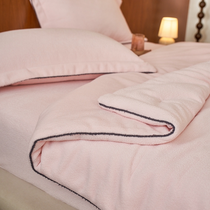 91家纺网 家纺一手货源 找家纺 涞澳家纺 2025新款亲肤舒适毛巾绒懒人被被子被芯 毛巾绒懒人被-粉