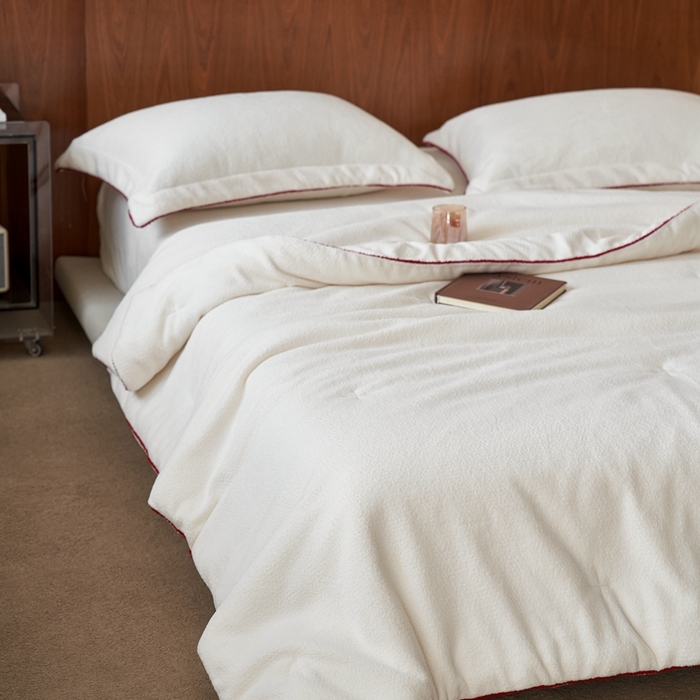 91家纺网 家纺一手货源 找家纺 涞澳家纺 2025新款亲肤舒适毛巾绒懒人被被子被芯 毛巾绒懒人被-白