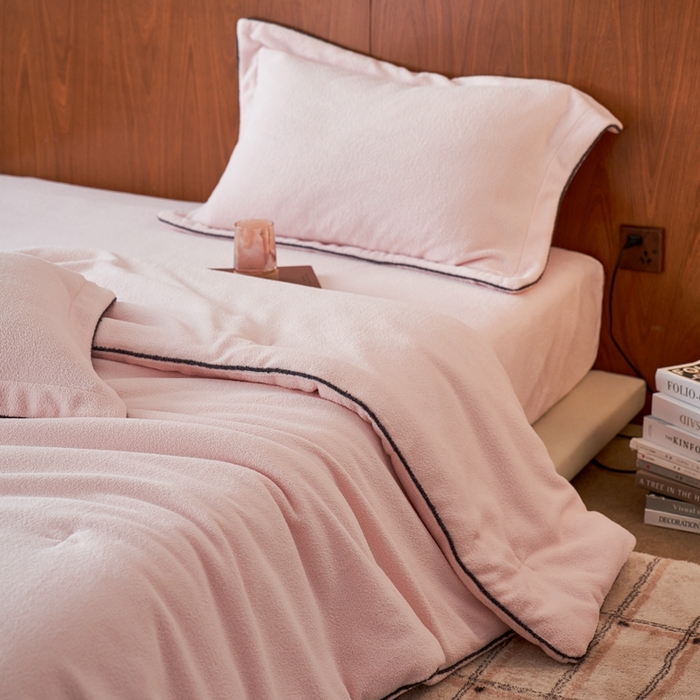 91家纺网 家纺一手货源 找家纺 涞澳家纺 2025新款亲肤舒适毛巾绒懒人被被子被芯 毛巾绒懒人被-粉