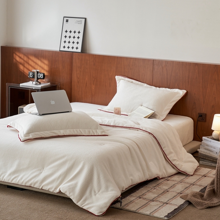 91家纺网 家纺一手货源 找家纺 涞澳家纺 2025新款亲肤舒适毛巾绒懒人被被子被芯 毛巾绒懒人被-白