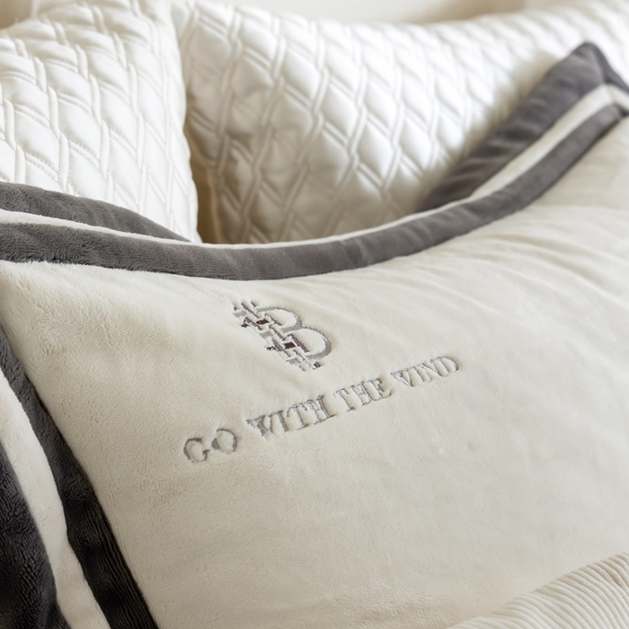 91家纺网 家纺一手货源 找家纺 涞澳家纺 2025秋冬新款亲肤舒适牛奶绒四件套-简慕 简慕-米色