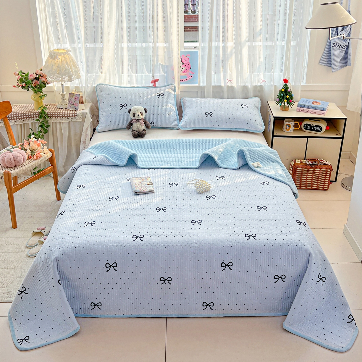 91家纺网 家纺一手货源 找家纺 恒尚居 2025新款双层纱牛奶绒床盖双面两用夹棉床单床垫-秋冬款 四季通用 海盐蝴蝶结【A双层纱-B牛奶绒】