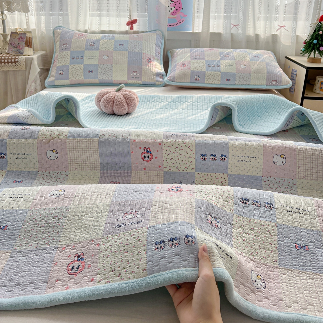 91家纺网 家纺一手货源 找家纺 恒尚居 2025新款双层纱牛奶绒床盖双面两用夹棉床单床垫-秋冬款 四季通用 慢时光【A双层纱-B牛奶绒】