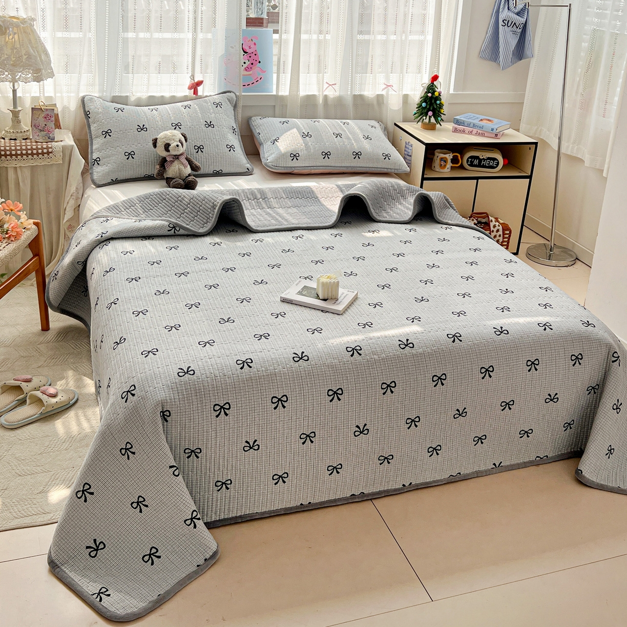 91家纺网 家纺一手货源 找家纺 恒尚居 2025新款双层纱牛奶绒床盖双面两用夹棉床单床垫-秋冬款 四季通用 蝴蝶结-灰【A双层纱-B牛奶绒】