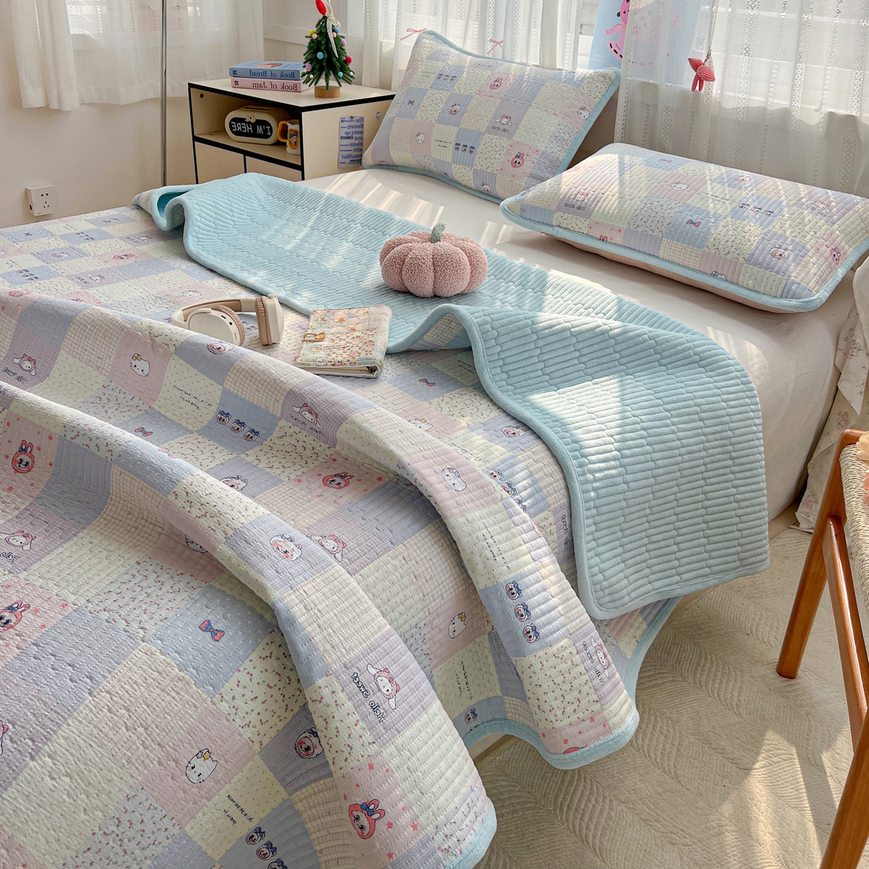 91家纺网 家纺一手货源 找家纺 恒尚居 2025新款双层纱牛奶绒床盖双面两用夹棉床单床垫-秋冬款 四季通用 慢时光【A双层纱-B牛奶绒】