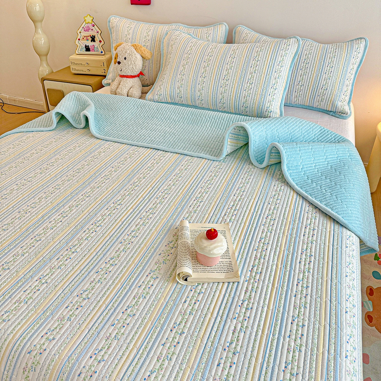 91家纺网 家纺一手货源 找家纺 恒尚居 2025新款双层纱牛奶绒床盖双面两用夹棉床单床垫-秋冬款 四季通用 阳光庄园【A双层纱-B牛奶绒】