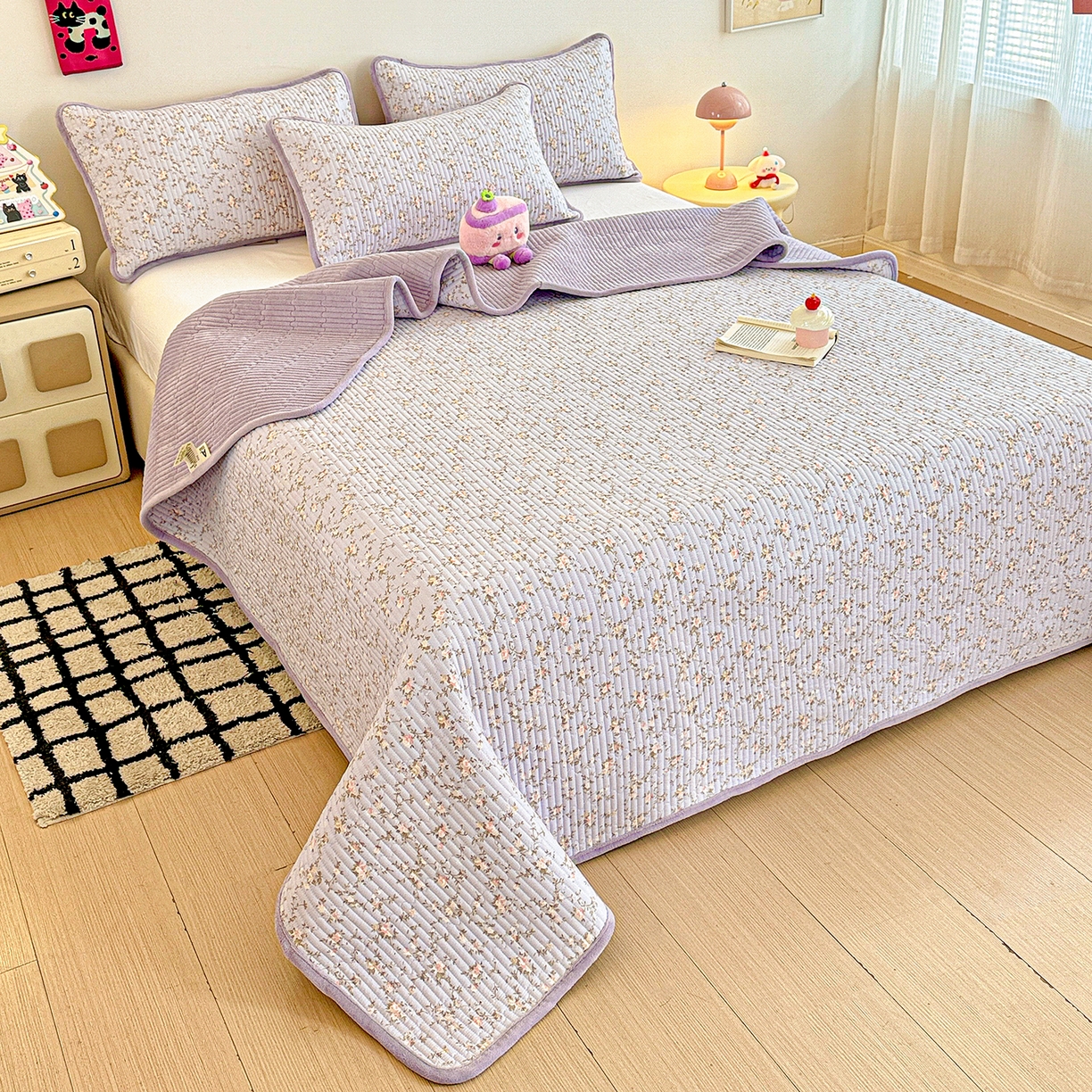 91家纺网 家纺一手货源 找家纺 恒尚居 2025新款双层纱牛奶绒床盖双面两用夹棉床单床垫-秋冬款 四季通用 紫藤花【A双层纱-B牛奶绒】