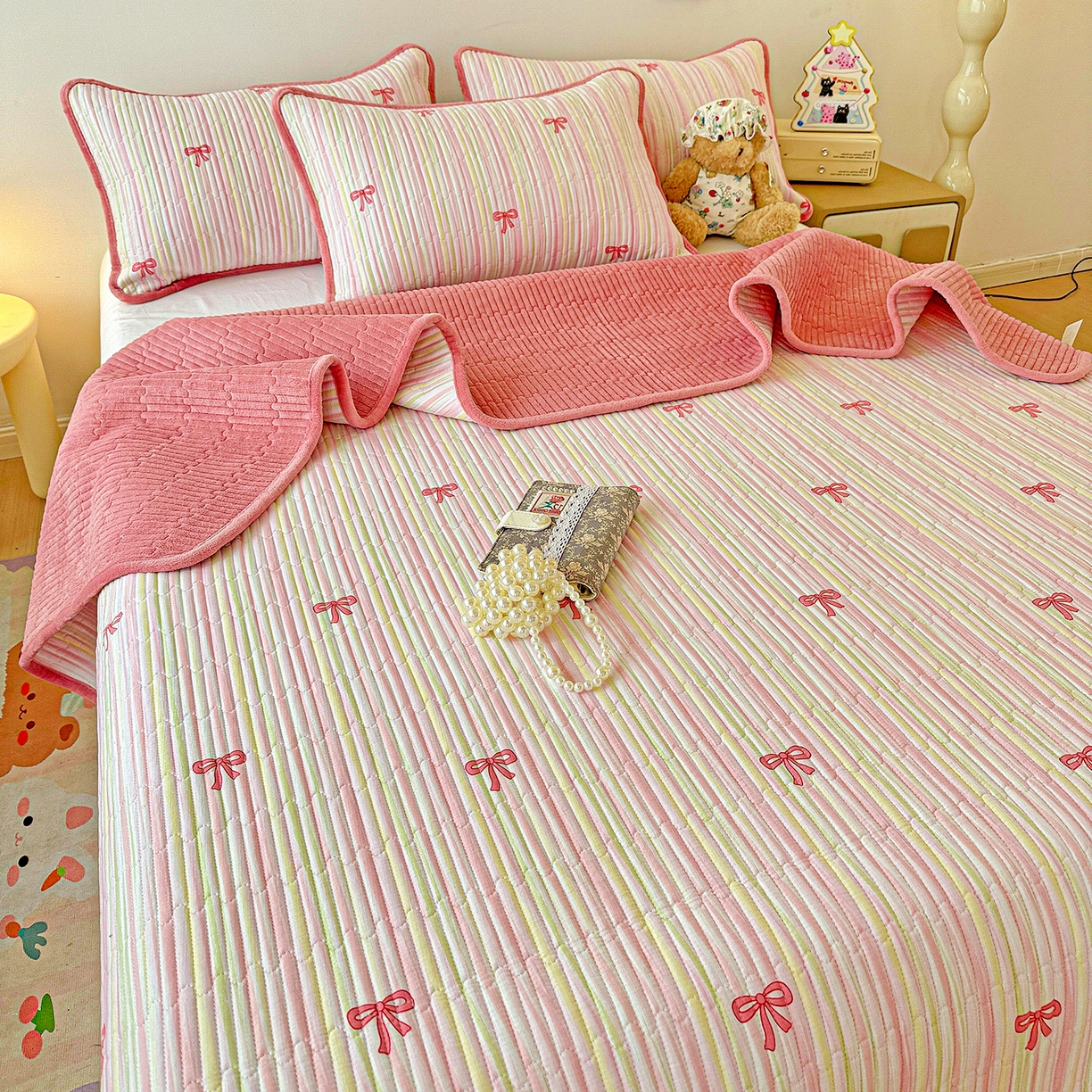 91家纺网 家纺一手货源 找家纺 恒尚居 2025新款双层纱牛奶绒床盖双面两用夹棉床单床垫-秋冬款 四季通用 完美日记【A双层纱-B牛奶绒】