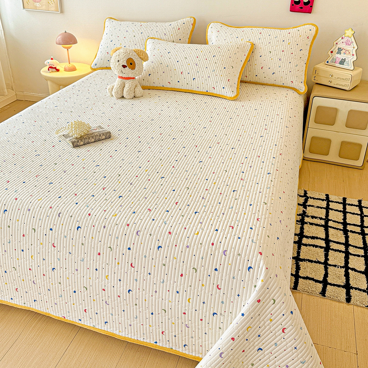 91家纺网 家纺一手货源 找家纺 恒尚居 2025新款双层纱牛奶绒床盖双面两用夹棉床单床垫-秋冬款 四季通用 星月【A双层纱-B牛奶绒】