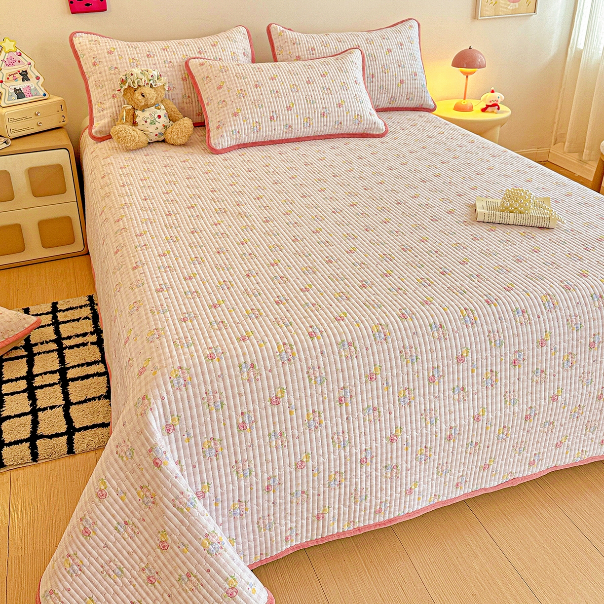 91家纺网 家纺一手货源 找家纺 恒尚居 2025新款双层纱牛奶绒床盖双面两用夹棉床单床垫-秋冬款 四季通用 美好时光【A双层纱-B牛奶绒】