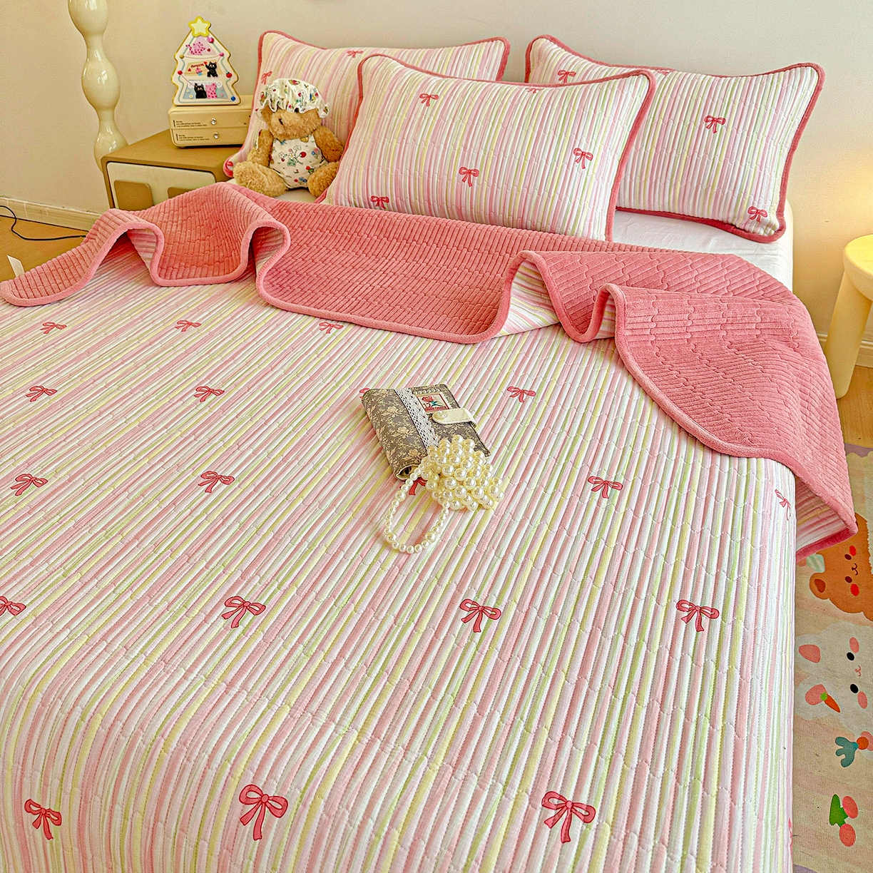 91家纺网 家纺一手货源 找家纺 恒尚居 2025新款双层纱牛奶绒床盖双面两用夹棉床单床垫-秋冬款 四季通用 完美日记【A双层纱-B牛奶绒】