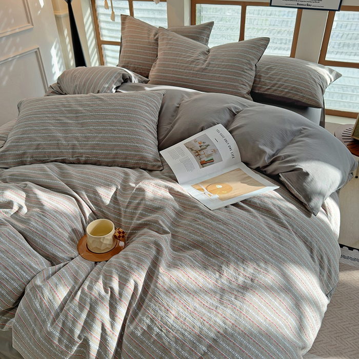 91家纺网 家纺一手货源 找家纺 全美家居 2025新款全棉纯棉色织提花水洗四件套 藤棕谧意