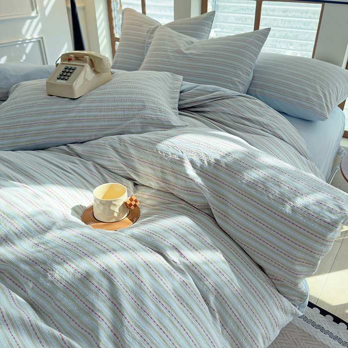 91家纺网 家纺一手货源 找家纺 全美家居 2025新款全棉纯棉色织提花水洗四件套 浅绯绮梦