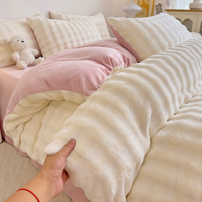 91家纺网 家纺一手货源 找家纺 （总）金梦拉家纺 2024直播爆款牛奶绒大泡泡渐变纯色四件套