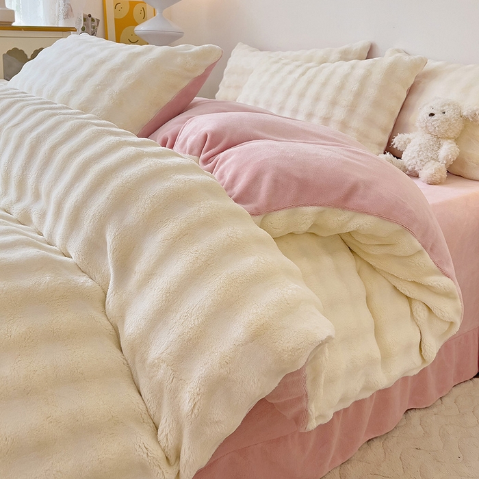 91家纺网 家纺一手货源 找家纺 （总）金梦拉家纺 2024直播爆款牛奶绒大泡泡渐变纯色四件套