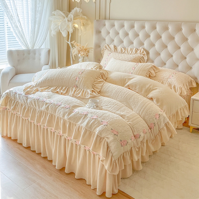 91家纺网 家纺一手货源 找家纺 （总）好儿喜家纺 2025新款雕花牛奶绒床盖四件套-海棠花