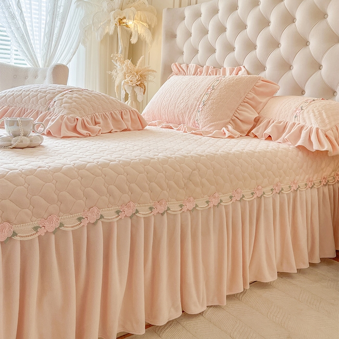 91家纺网 家纺一手货源 找家纺 （总）好儿喜家纺 2025新款雕花牛奶绒床盖四件套-海棠花